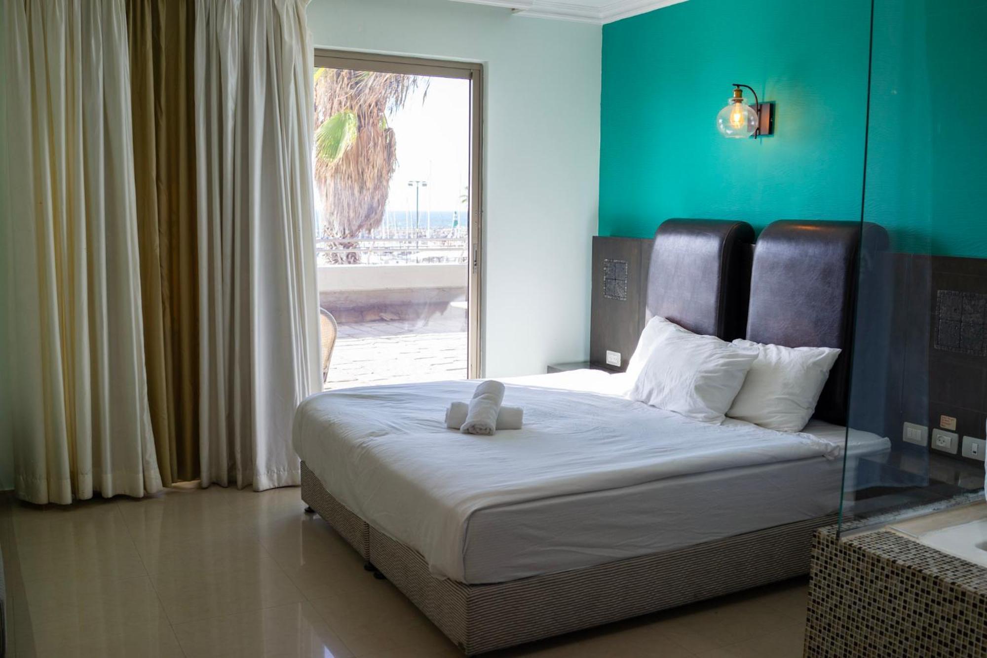 Marina Beach Hotel Tel Aviv Esterno foto