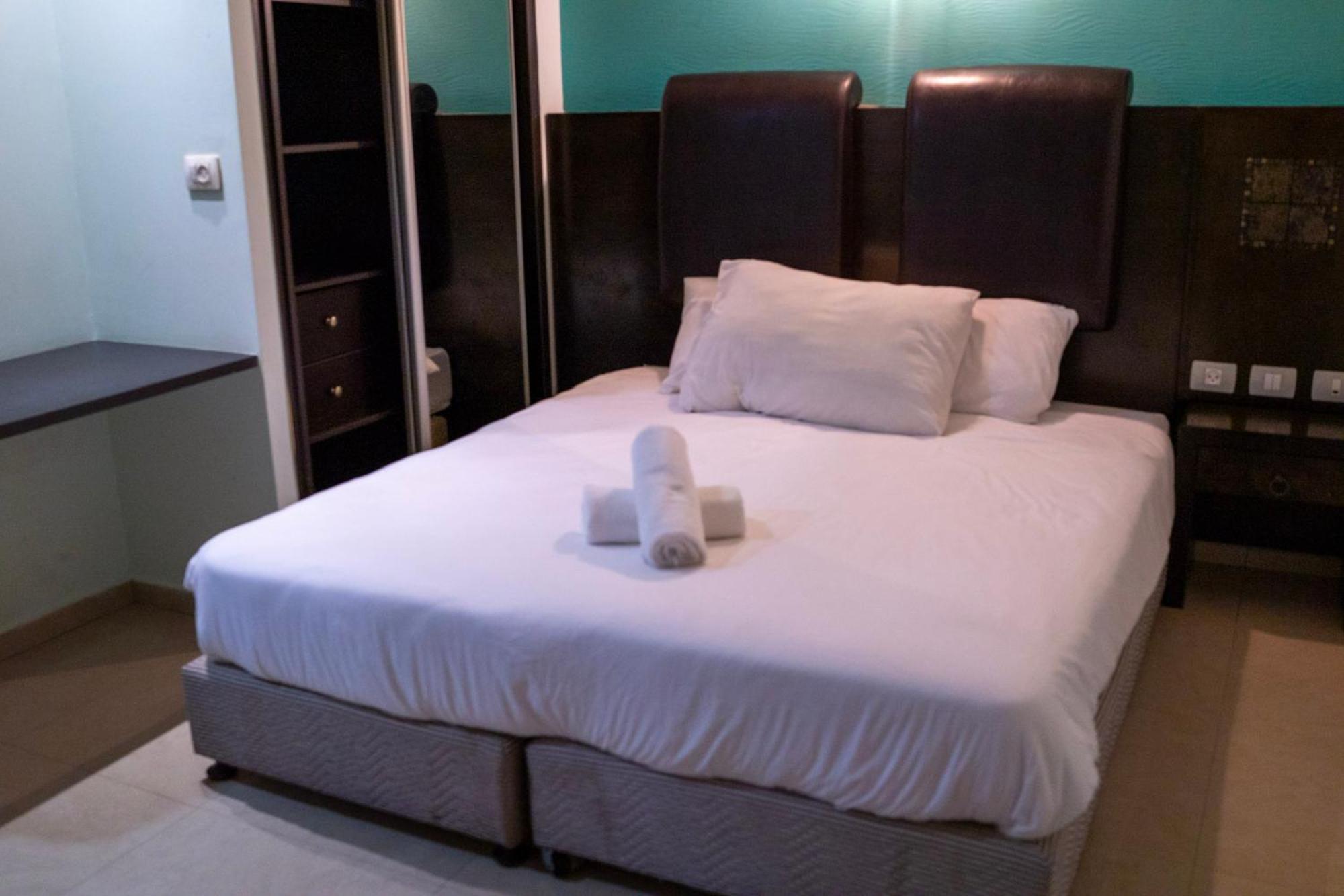 Marina Beach Hotel Tel Aviv Esterno foto