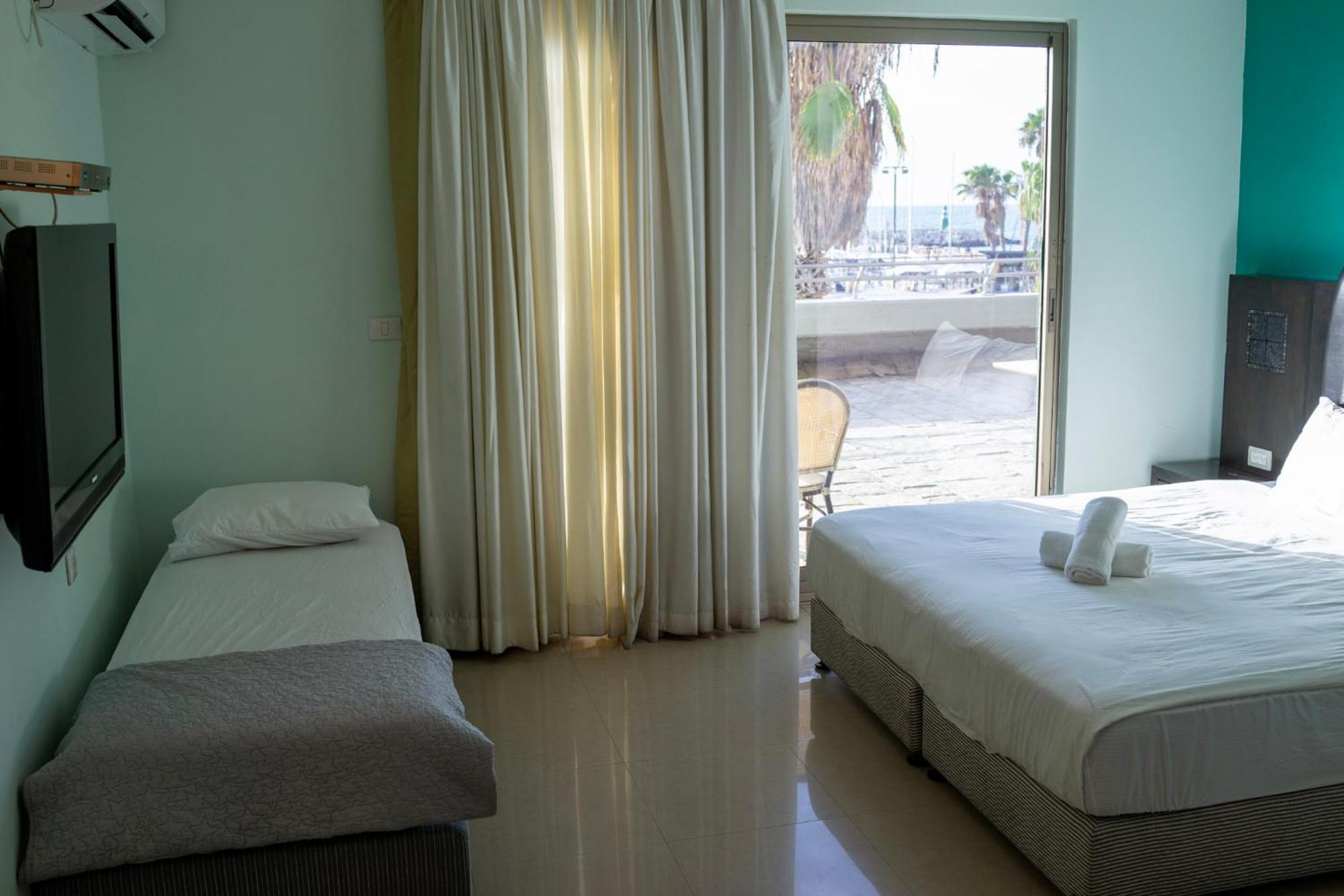 Marina Beach Hotel Tel Aviv Esterno foto