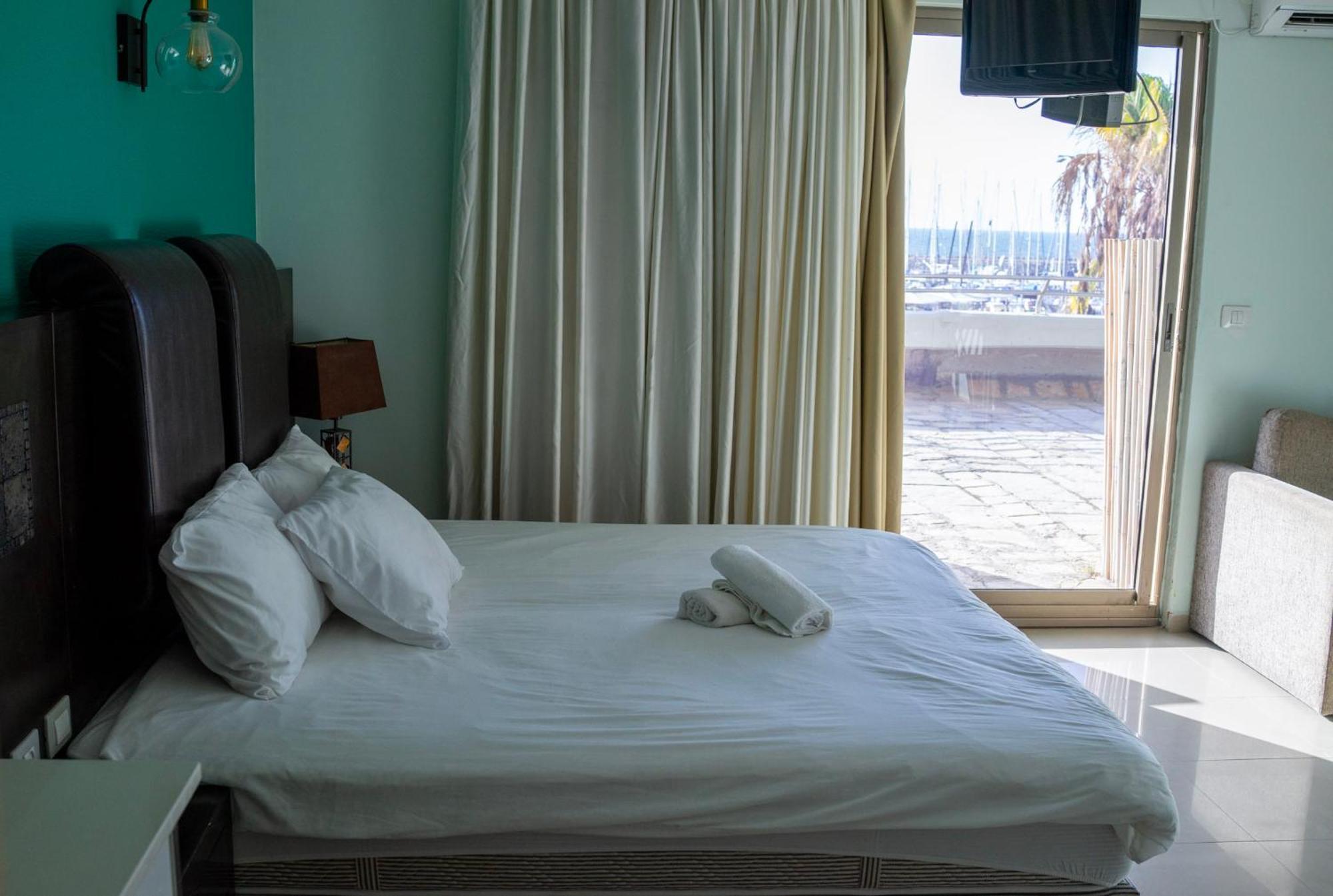 Marina Beach Hotel Tel Aviv Esterno foto